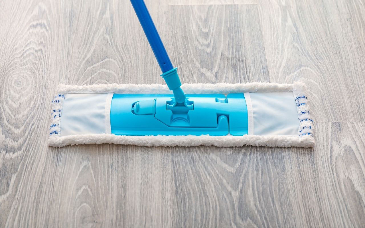 best way to clean vinyl tile floor